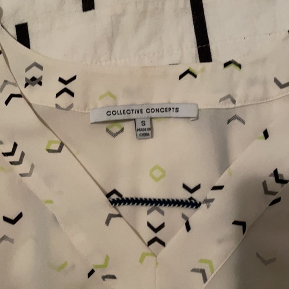 Collective concepts sleeveless top - Picture 2 of 2